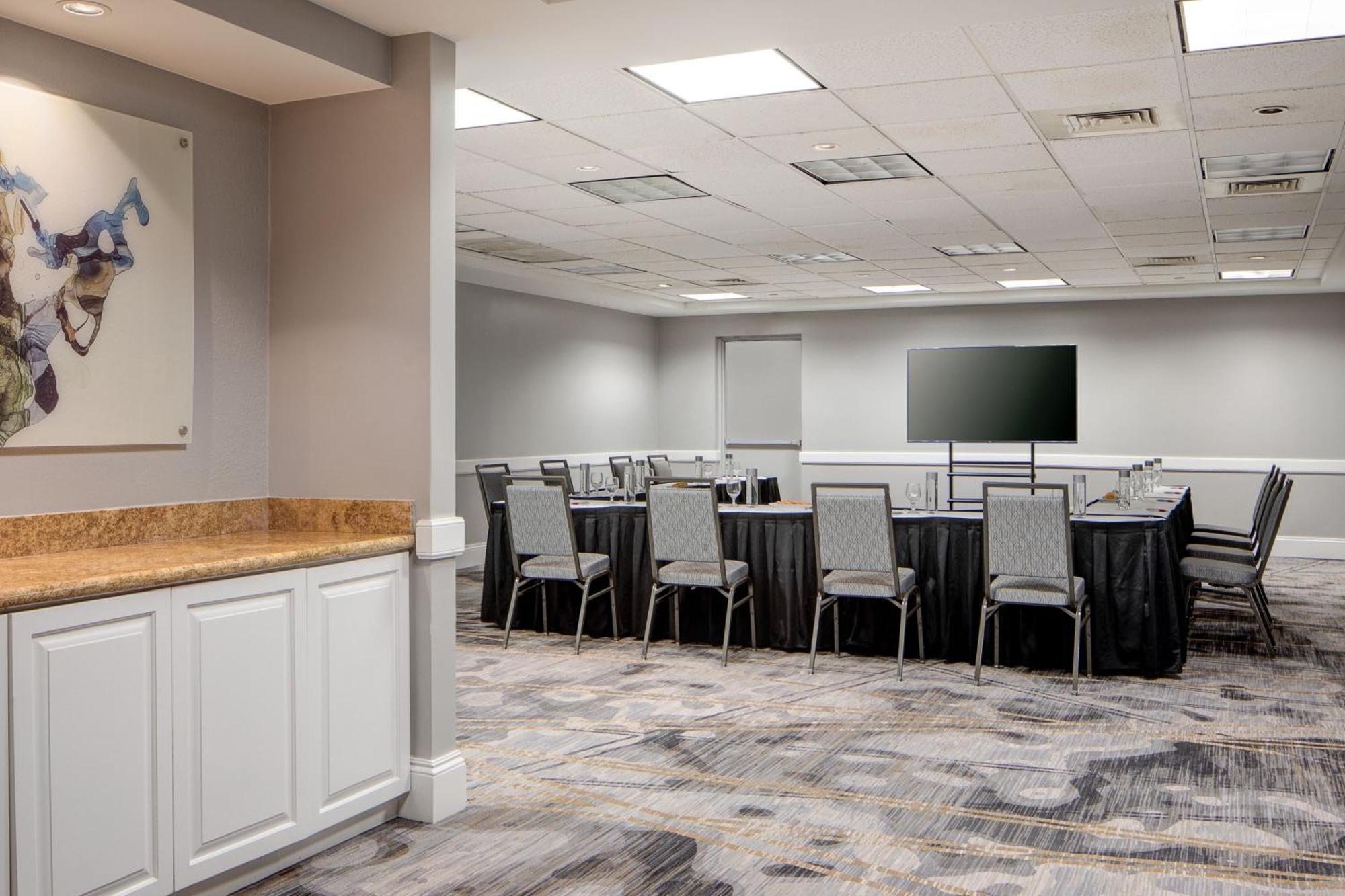 Отель Houston Marriott South At Hobby Airport Экстерьер фото