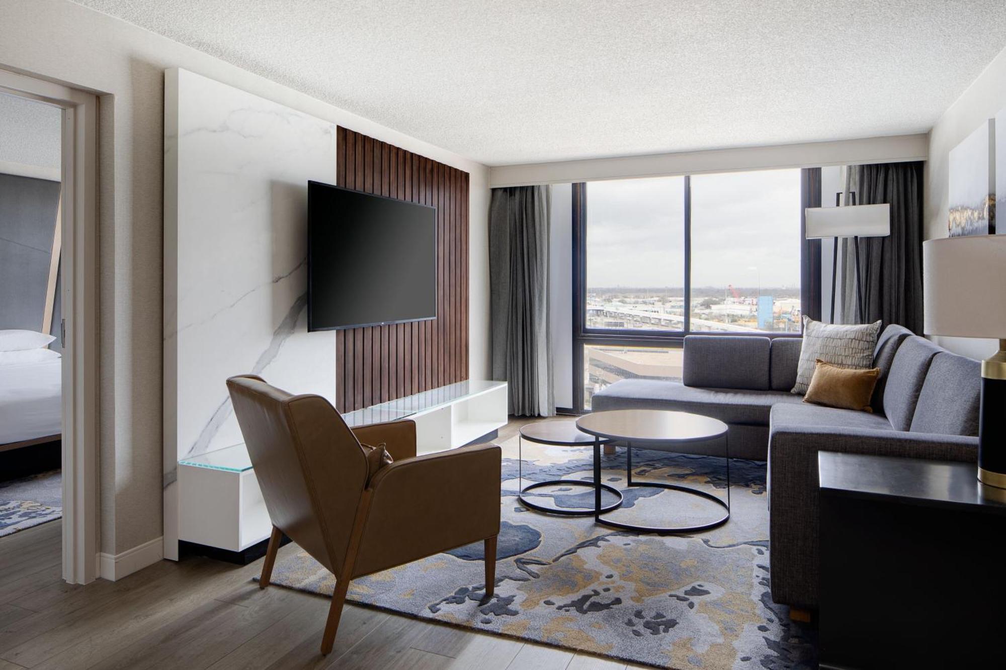 Отель Houston Marriott South At Hobby Airport Экстерьер фото