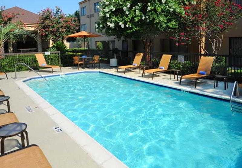 Отель Houston Marriott South At Hobby Airport Экстерьер фото