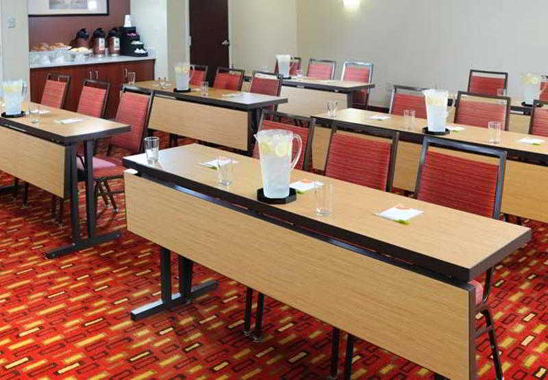 Отель Houston Marriott South At Hobby Airport Экстерьер фото